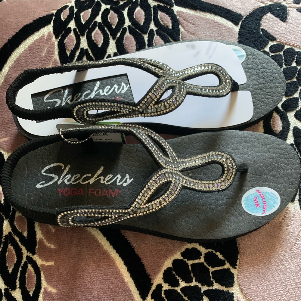 NWT Skechers Cali Mediation Evening Dew Winens Sandals Size 6 in Black - Picture 2 of 10